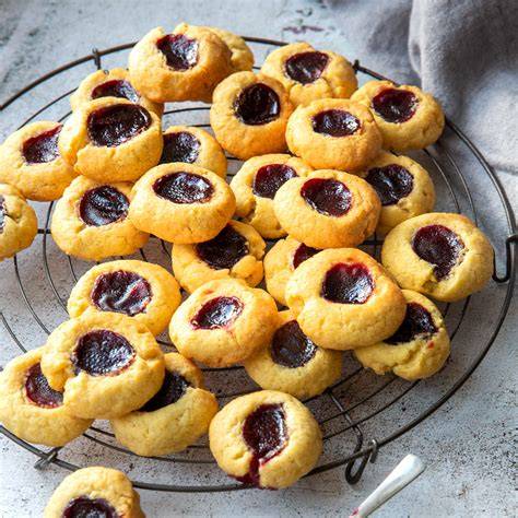 Keks- und Marmeladen-Probenbuffet mit Kiwi-Marmelade