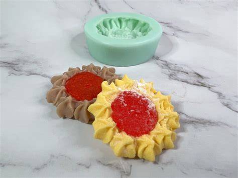 Keks- und Waffelhohlkörper in Silikonform