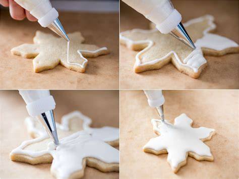 Keksdose für die ideale Lagerung von mit Royal Icing dekorierten Plätzchen
