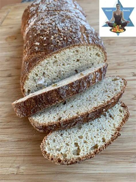 Keto‑Brot mit Bambusfasern aufgeschnitten