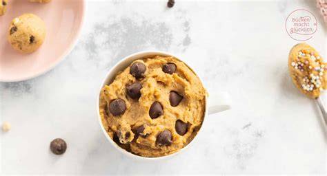 Kichererbsen Cookie Dough und gebackene Cookies als Infografik