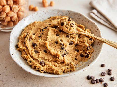 Kichererbsen-Cookie-Dough in Schüssel