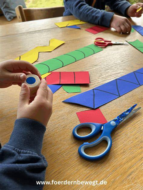 Kinder beim Apfel schneiden im Kindergarten