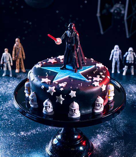 Kindergeburtstag mit Star Wars Torte und Deko