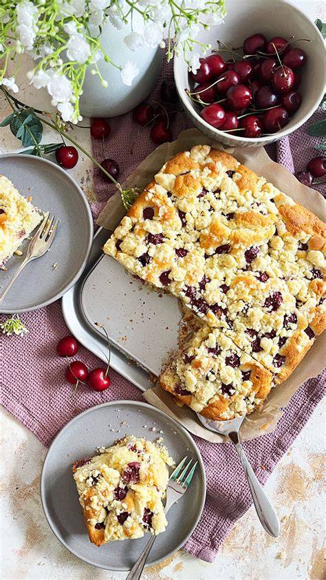 Kirschkuchen vom Blech - perfekte Ausbreitung und Kirschen-Verteilung