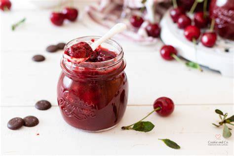 Kirschmarmelade mit Vanille und Amaretto