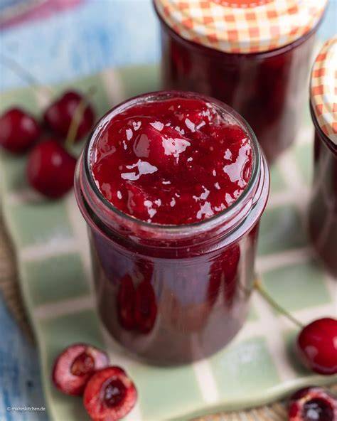 Kirschmarmelade mit Vanille und Zimt