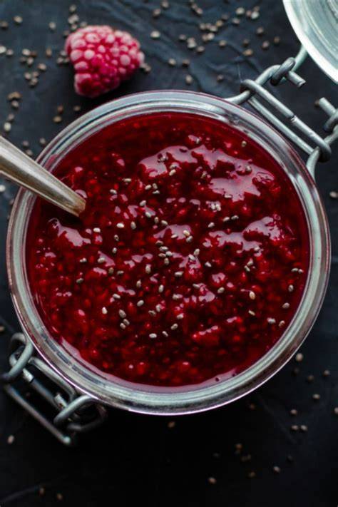 Kirschmarmelade ohne Gelierzucker mit Chia-Samen