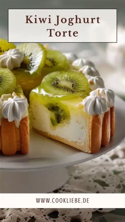 Kiwi-Joghurt-Torte mit Tortenguss und frischen Kiwischeiben