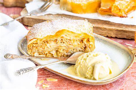 Klassiker: Apfelstrudel, Apfelringe, Apfel-Crumble und Schichtdesserts