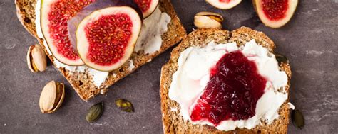 Klassische Fehler bei der Trennkost-Kombination (Brot, Marmelade, Käse)