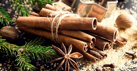 Klassische Weihnachtsgewürze und ihre Pflanzen
