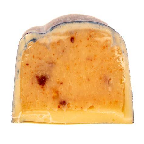 Klassischer Querschnitt einer Praline mit Ganachefüllung