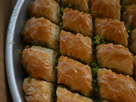 Klassisches Baklava frisch serviert