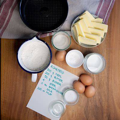 Kleiner Schokogugelhupf: Zutaten, Rührteig, Backzeit, Glasur