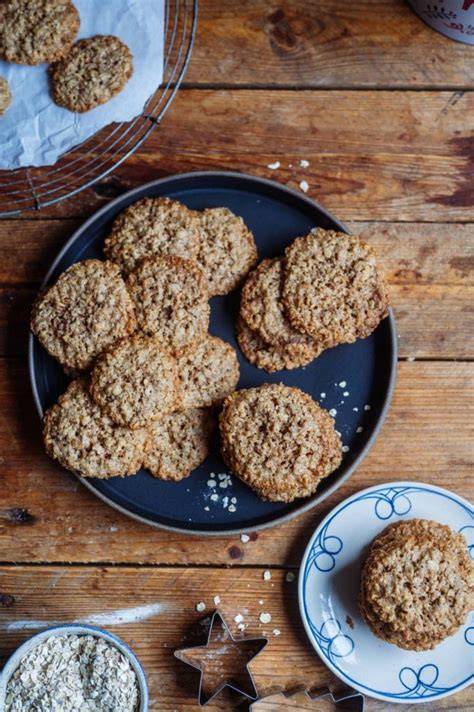 Knusprige Zimtstreusel mit Haferflocken und Kardamom