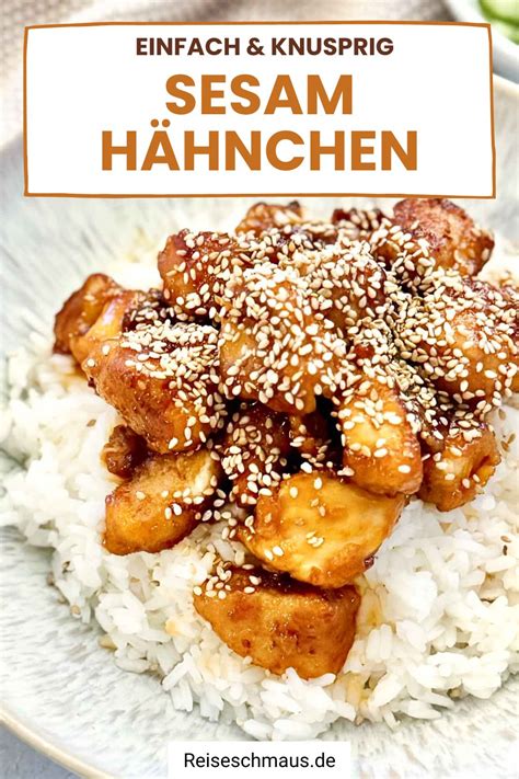 Knuspriges Honig-Hähnchen mit Sesam in der Pfanne frisch zubereitet