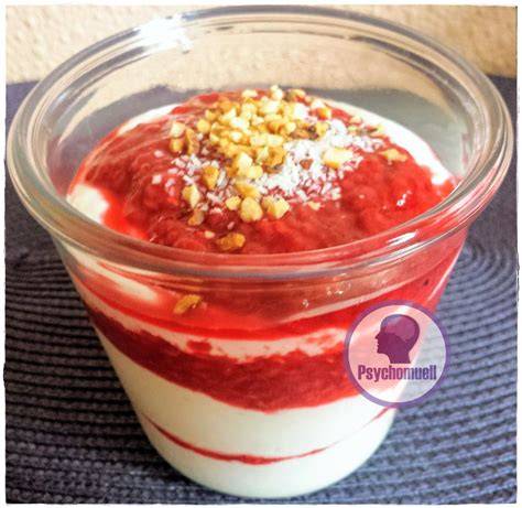 Kokos-Quark mit Himbeeren