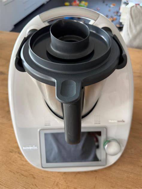 Kokoscreme-Zubereitung im Thermomix - Küchengeräte und Sicherheit