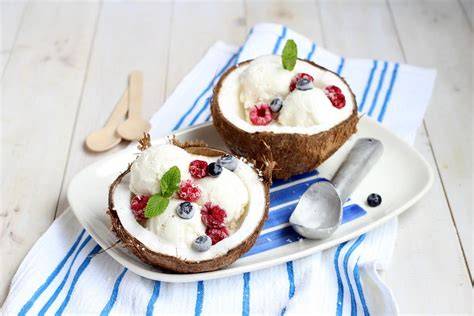 Kokoseis in Schale mit Toppings, Schritt-für-Schritt-Anleitung