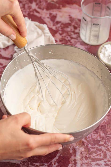 Kokosmilch-Schlagsahne im Mixer