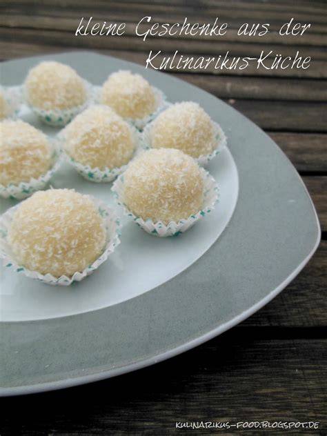 Kokospralinen in Papierförmchen