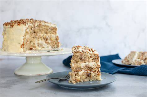 Kolibri Kuchen mit Frischkäsecreme und Pekannüssen