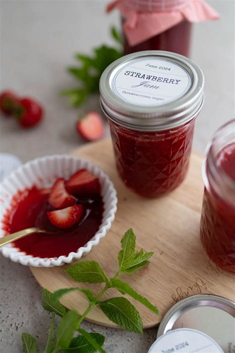 Kombinationsmöglichkeiten: Erdbeermarmelade mit Kräutern, Gewürzen und Früchten