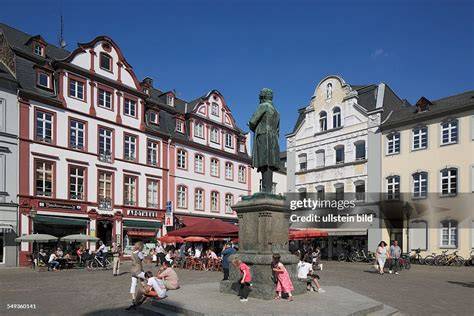 Konzeptgrafik Tagesbar Baumann am Jesuitenplatz Koblenz