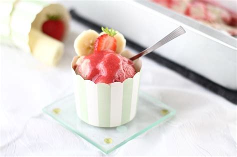 Kostenvergleich: Eisdiele vs. selbstgemachtes Erdbeer-Bananen-Eis