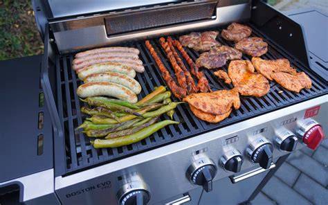 Kreative Kuchen und Pies vom Gasgrill für das Gartenfest
