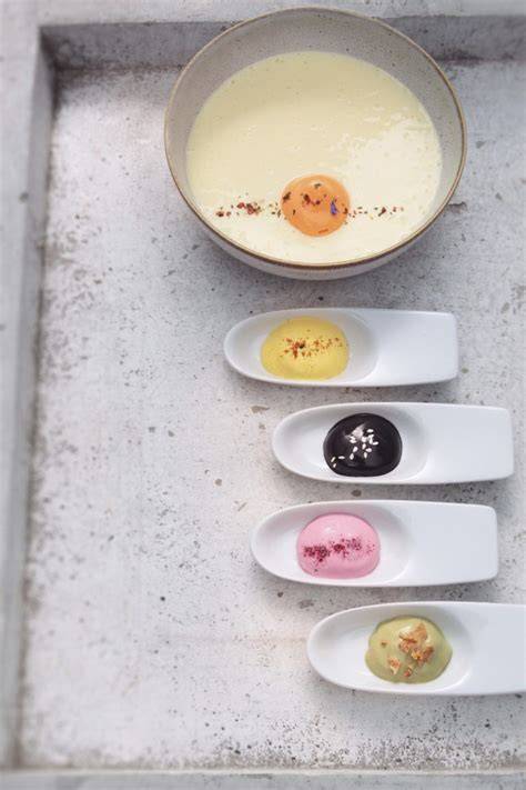 Kreative Toppings und individuelle Eisvarianten