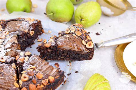 Kreative Varianten: Apfelkuchen mit Schokolade, Nüssen und Birnen