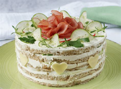 Kreative Variationen: Schnelle Brottorte, Partytorte mit Paprika, herzhafter Käsekuchen