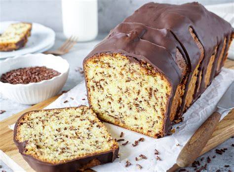 Kuchen aufbewahrt in Plätzchendose
