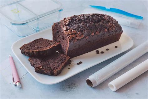 Kuchen scheibenweise eingefroren in luftdichten Behältern