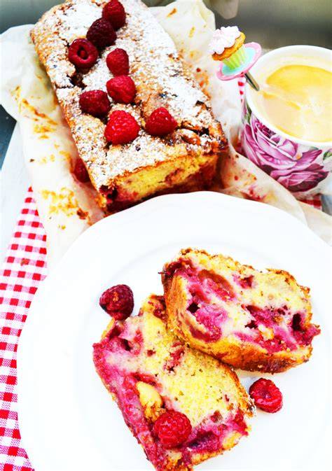 Kuchen und Süßspeisen mit Crème fraîche