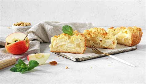 Kuchenstück - fettarmer Apfel-Quarkkuchen