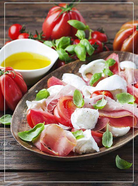 Kulinarische Anwendungsbeispiele von Honig-Balsamico Essig - Tomate-Mozzarella, Melonengazpacho