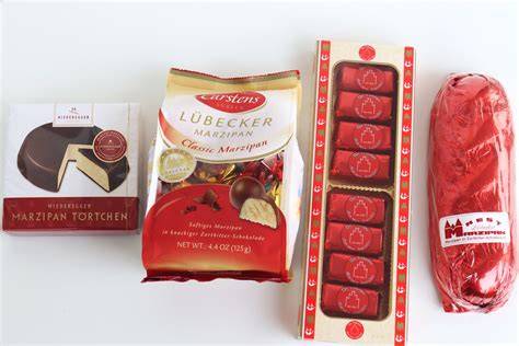 Lübecker Marzipan in traditionellen Figuren und als Konfekt
