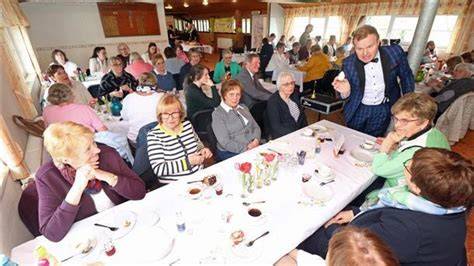 Landfrauenverein feiert Tradition - Kuchen als Symbol