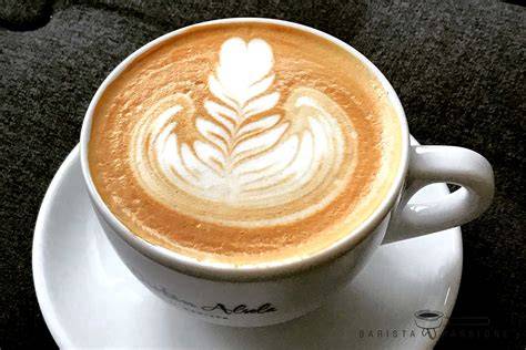 Latte Art auf Cappuccino