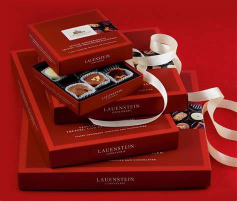 Lauenstein Pralinen in eleganter Holzkiste