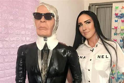 Lebensgroße Karl Lagerfeld Torte - Debbie Wingham