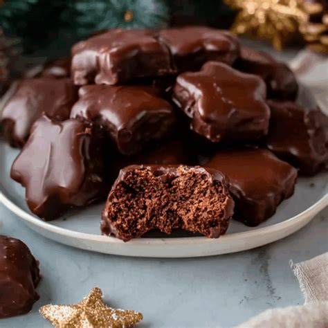 Lebkuchen im Ofen und mit Schokoladenglasur