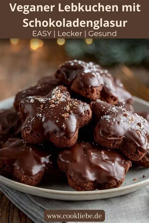 Lebkuchen mit Schokoladenglasur auf Gitter