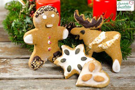 Lebkuchen vor dem Backen und nach dem Backen im Querschnitt