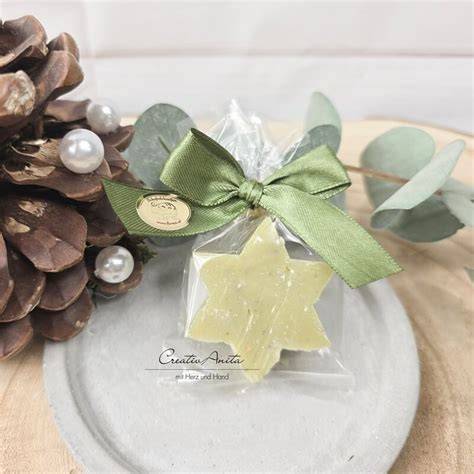 Lebkuchen-Pralinen frisch dekoriert und verpackt
