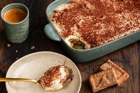Lebkuchen-Tiramisu festlich angerichtet