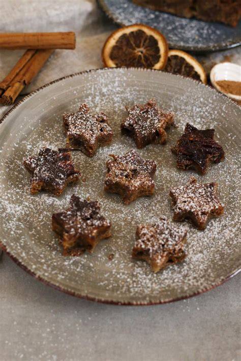 Lebkuchensterne als Dekoration